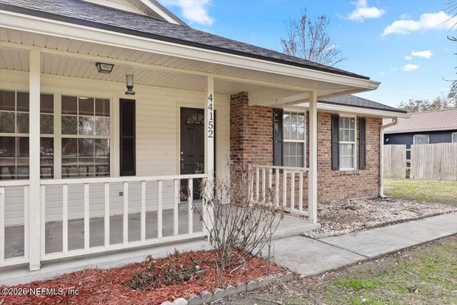 44152 SWALLOWFORK Avenue, Callahan, FL 32011