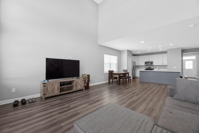 6280 Renner Park Drive, Columbus, OH 43228