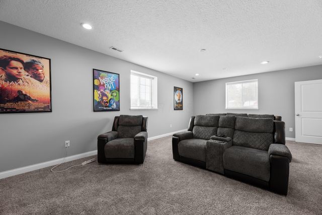 6280 Renner Park Drive, Columbus, OH 43228