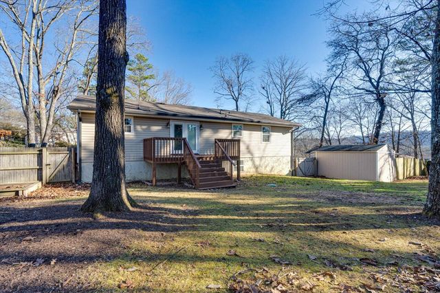 9408 Somerset Drive, Ooltewah, TN 37363