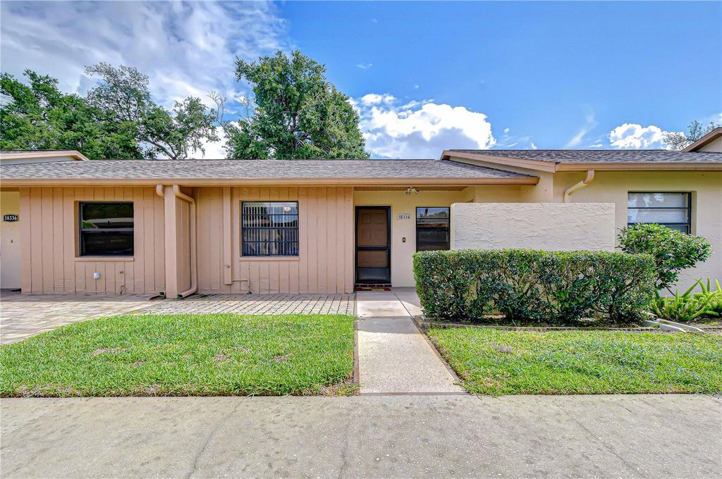 38334 COTTONWOOD PLACE ., Zephyrhills, FL 33542