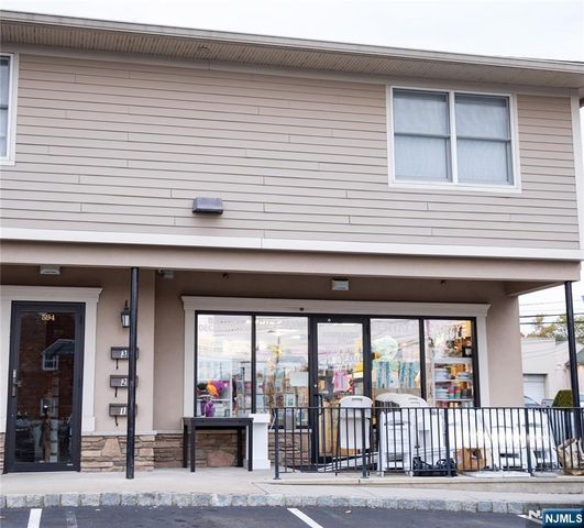 594 Union Boulevard, Totowa, NJ 07512