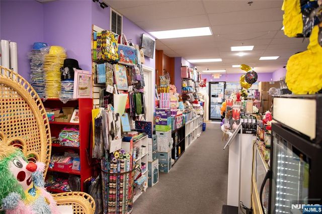 594 Union Boulevard, Totowa, NJ 07512