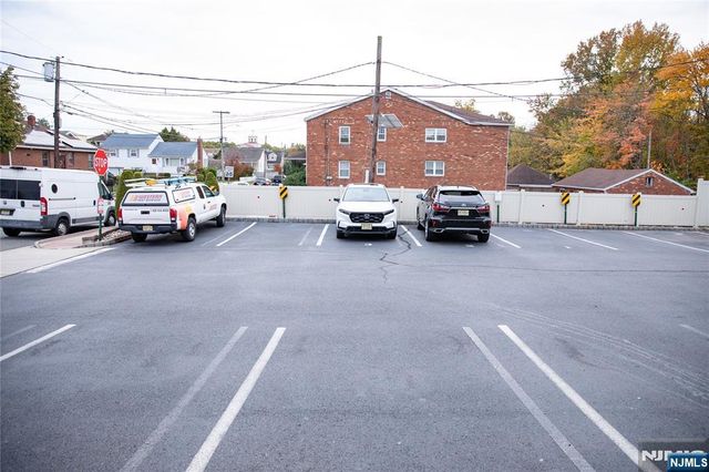 594 Union Boulevard, Totowa, NJ 07512