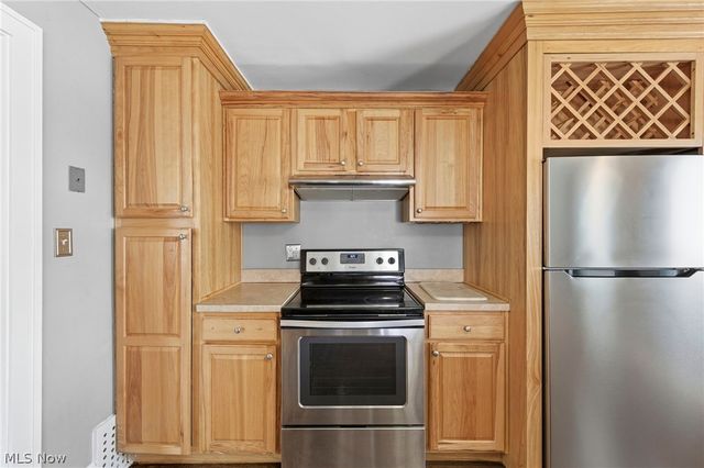 270 Chagrin Boulevard, Chagrin Falls, OH 44022