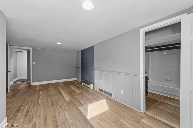 270 Chagrin Boulevard, Chagrin Falls, OH 44022