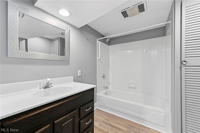 270 Chagrin Boulevard, Chagrin Falls, OH 44022