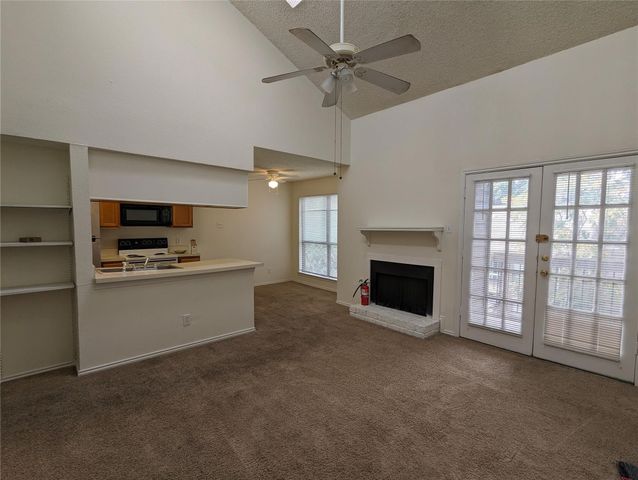 5750 Phoenix Drive 16, Dallas, TX 75231