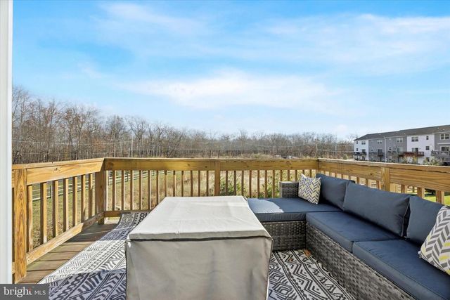 103 EDGEWATER CT, Quakertown, PA 18951