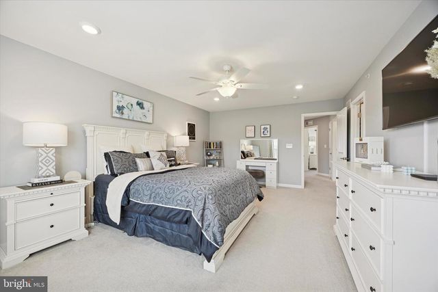 103 EDGEWATER CT, Quakertown, PA 18951