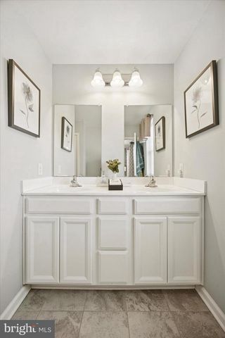 103 EDGEWATER CT, Quakertown, PA 18951