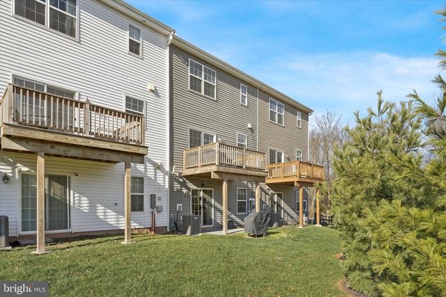 103 EDGEWATER CT, Quakertown, PA 18951