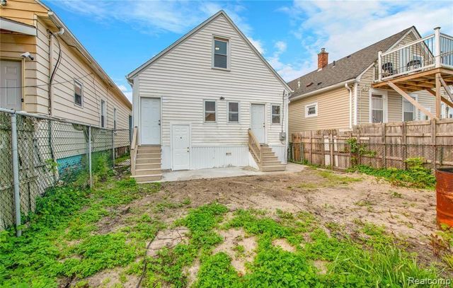 3851 Fredro Street, Detroit, MI 48212