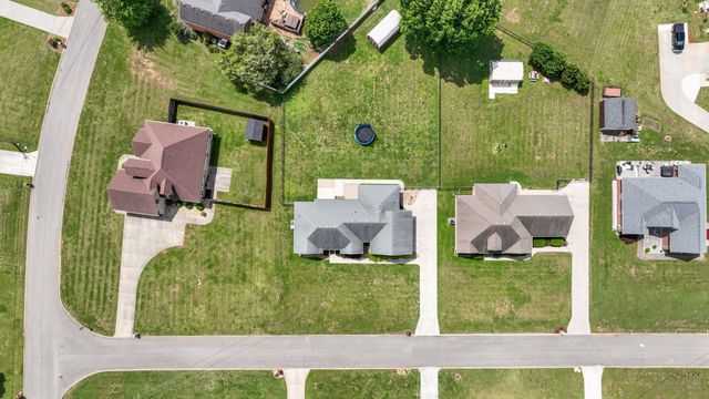 103 Canary Ln, Shelbyville, TN 37160