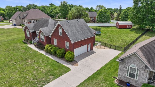 103 Canary Ln, Shelbyville, TN 37160