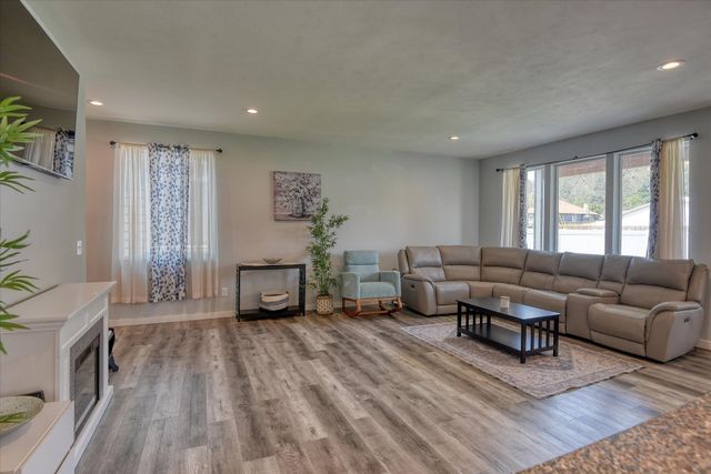 5023 E Grace Ave, Spokane, WA 99217