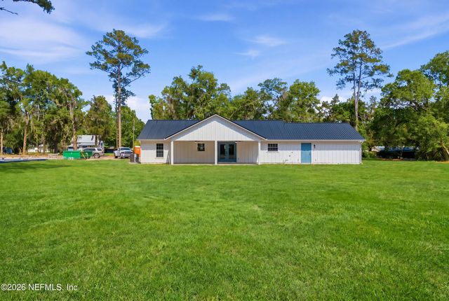 205 PENIEL CHURCH Road, Palatka, FL 32177