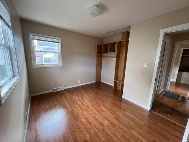 702 S Gladstone Avenue, South Bend, IN 46619
