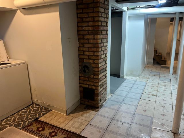 702 S Gladstone Avenue, South Bend, IN 46619