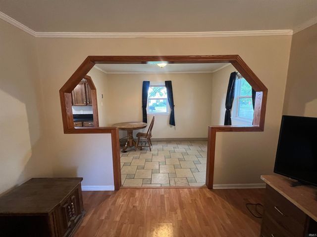 702 S Gladstone Avenue, South Bend, IN 46619