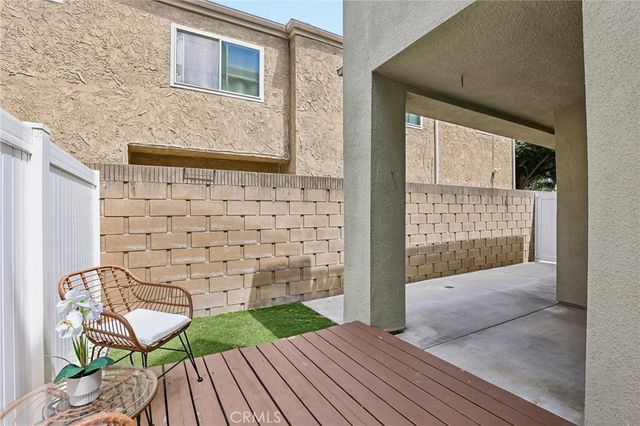 17722 Sergio Circle 102, Huntington Beach, CA 92647