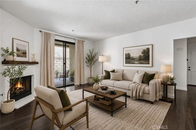 17722 Sergio Circle 102, Huntington Beach, CA 92647