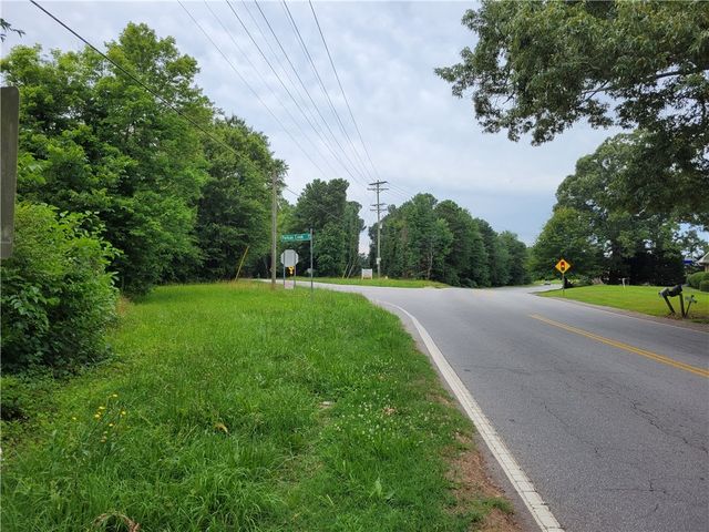 12051 N Radio Station Road, Seneca, SC 29678