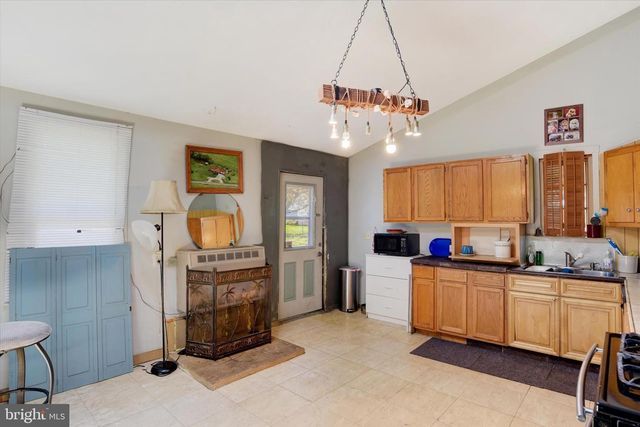 1323 5TH ST, Enola, PA 17025
