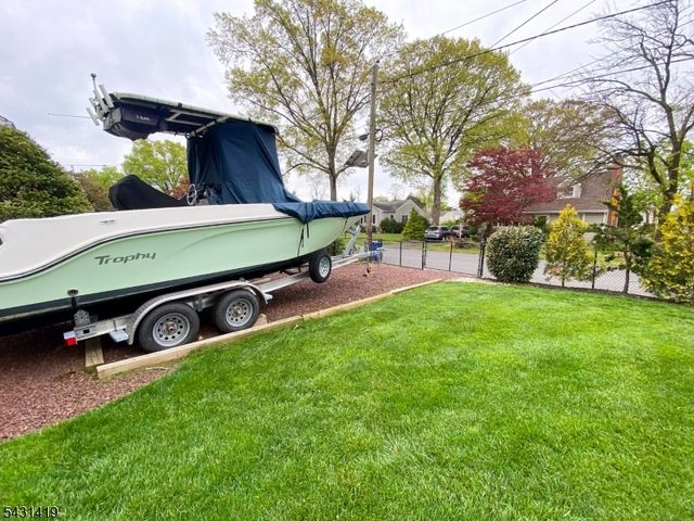 608 E Hendricks Blvd, South Plainfield Boro, NJ 07080