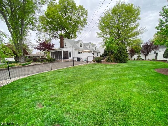 608 E Hendricks Blvd, South Plainfield Boro, NJ 07080