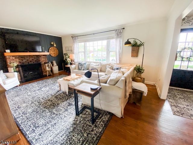 608 E Hendricks Blvd, South Plainfield Boro, NJ 07080