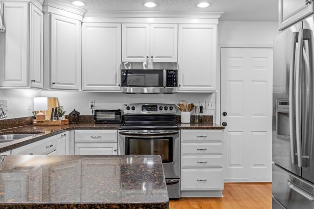 5515 Barons Point, Ooltewah, TN 37363