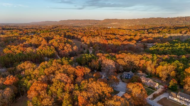 5515 Barons Point, Ooltewah, TN 37363