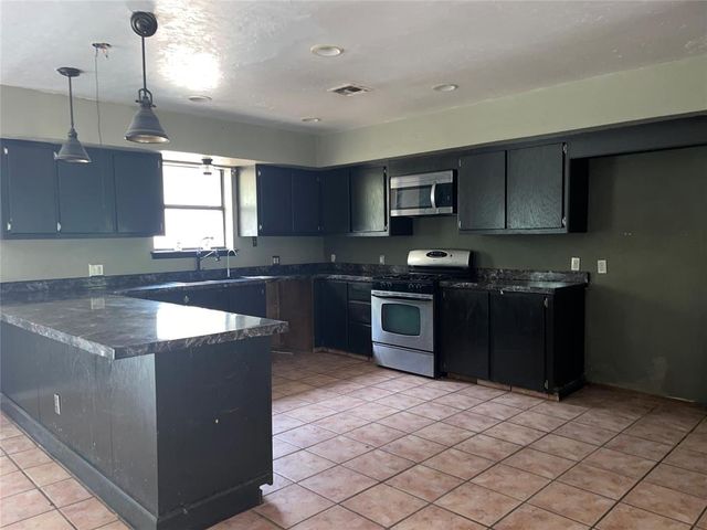 17001 SE 99th Street, Choctaw, OK 73020