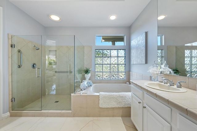 35507 Inverness Avenue, Palm Desert, CA 92211