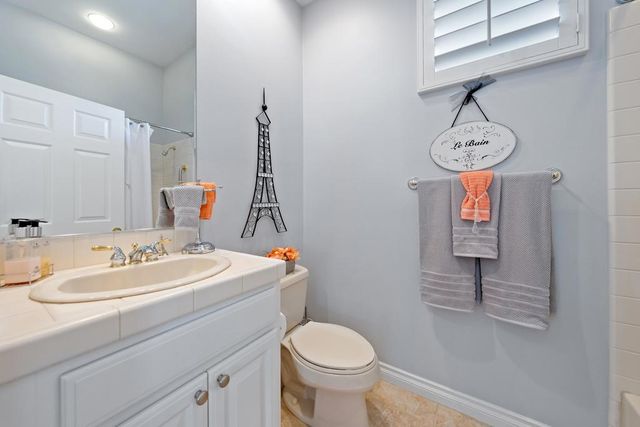 35507 Inverness Avenue, Palm Desert, CA 92211