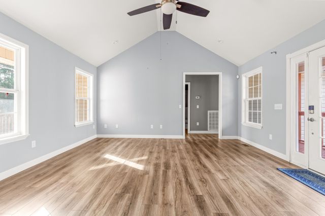 132 Katie Ln, Chatsworth, GA 30705