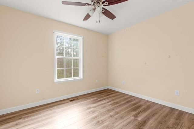 132 Katie Ln, Chatsworth, GA 30705