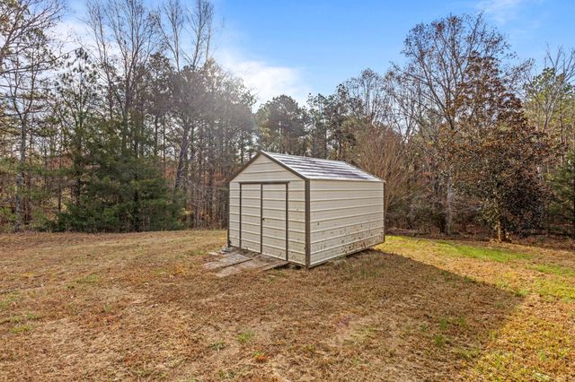 132 Katie Ln, Chatsworth, GA 30705