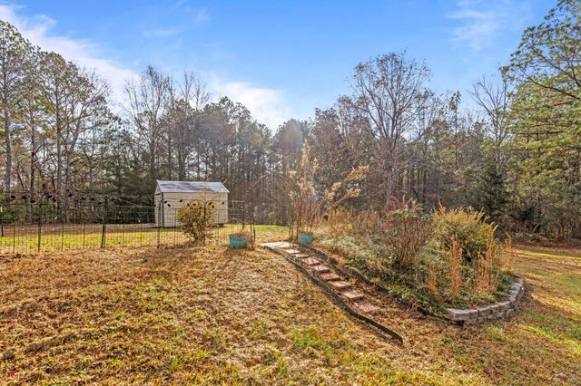 132 Katie Ln, Chatsworth, GA 30705