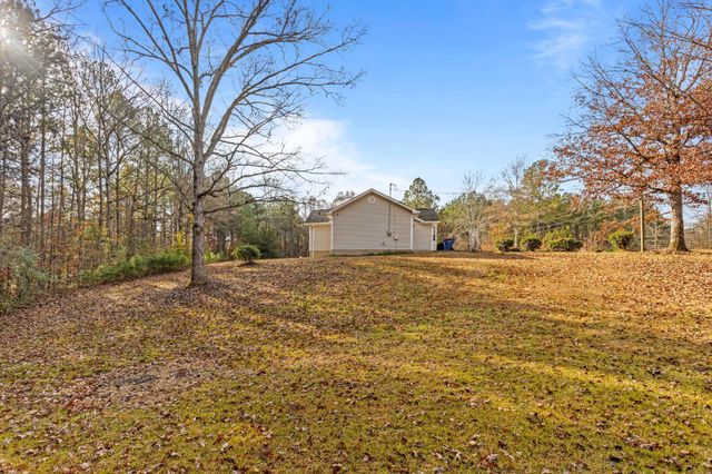 132 Katie Ln, Chatsworth, GA 30705