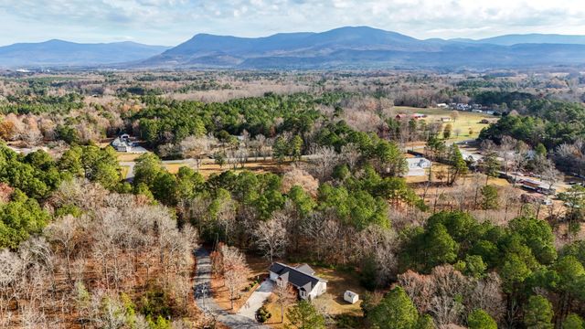 132 Katie Ln, Chatsworth, GA 30705