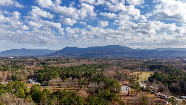 132 Katie Ln, Chatsworth, GA 30705