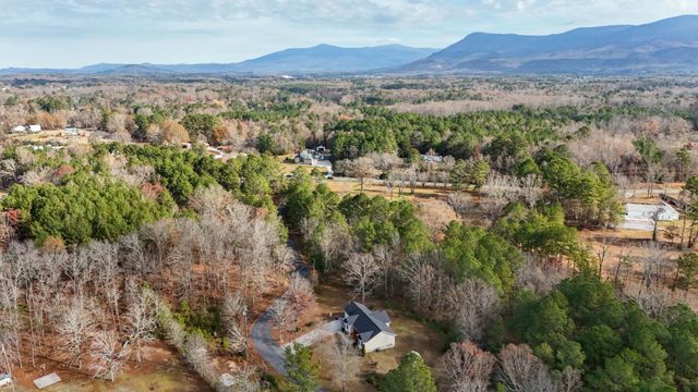 132 Katie Ln, Chatsworth, GA 30705