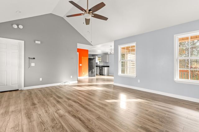 132 Katie Ln, Chatsworth, GA 30705