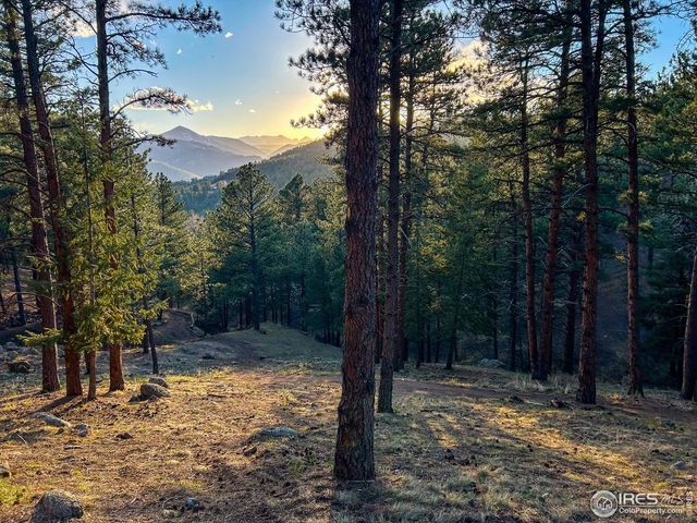 3561 Sunshine Canyon Dr, Boulder, CO 80302