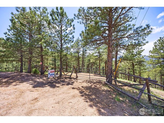3561 Sunshine Canyon Dr, Boulder, CO 80302