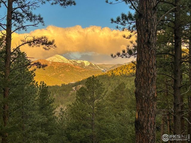 3561 Sunshine Canyon Dr, Boulder, CO 80302