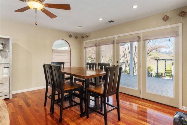 1385 Saddleback Dr, San Andreas, CA 95249