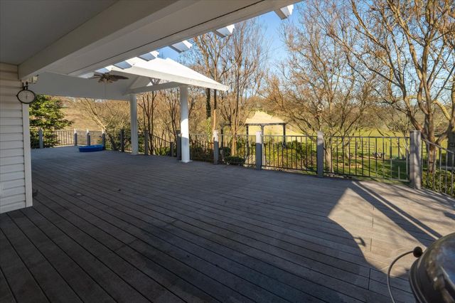 1385 Saddleback Dr, San Andreas, CA 95249